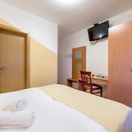 Guest house Kolesar 3*